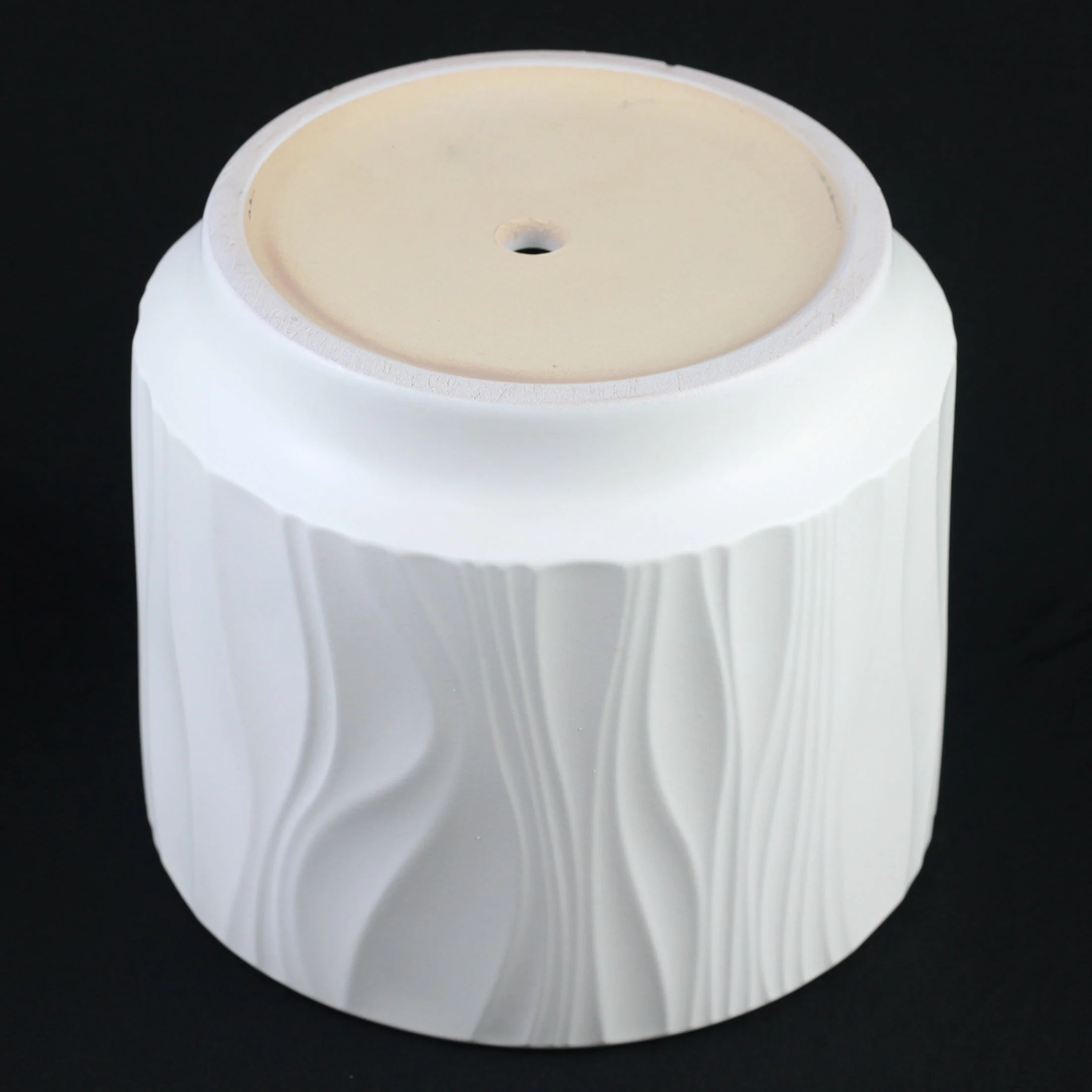3-Piece White Stoneware Planter Pot Set with Embossed Texture - Image 10
