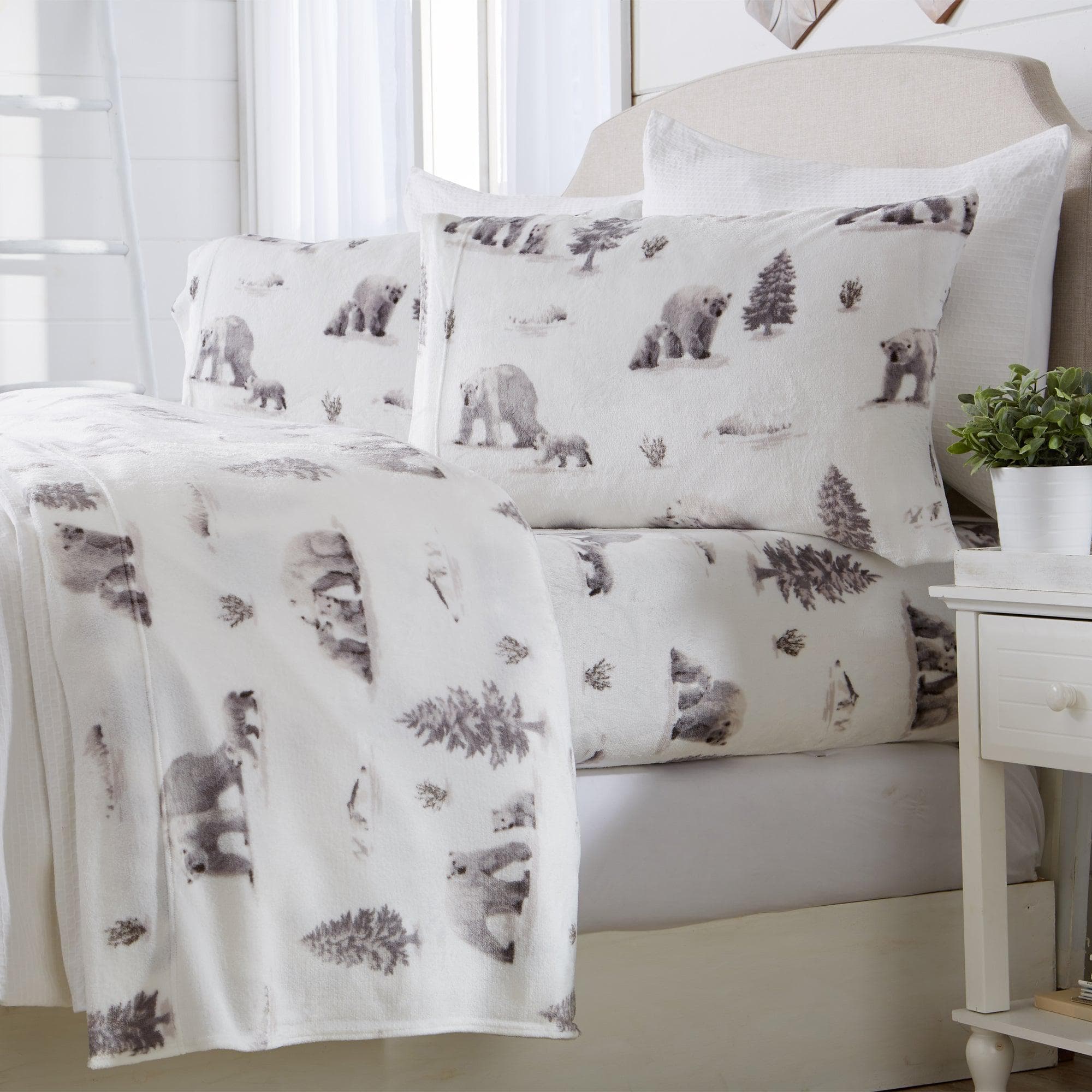 4-Piece Printed Plush Sheet - Velvet Luxe Collection - Image 7