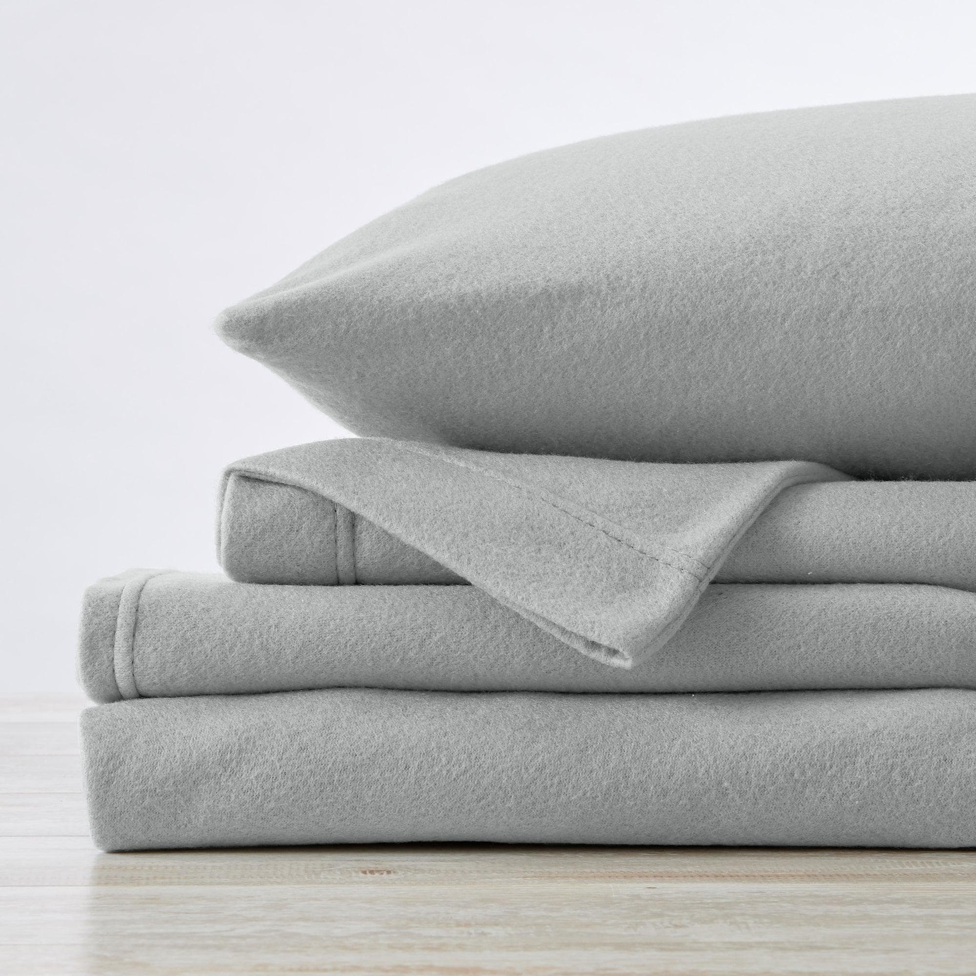 4-Piece Solid Fleece Sheet - Christina Collection - Image 19