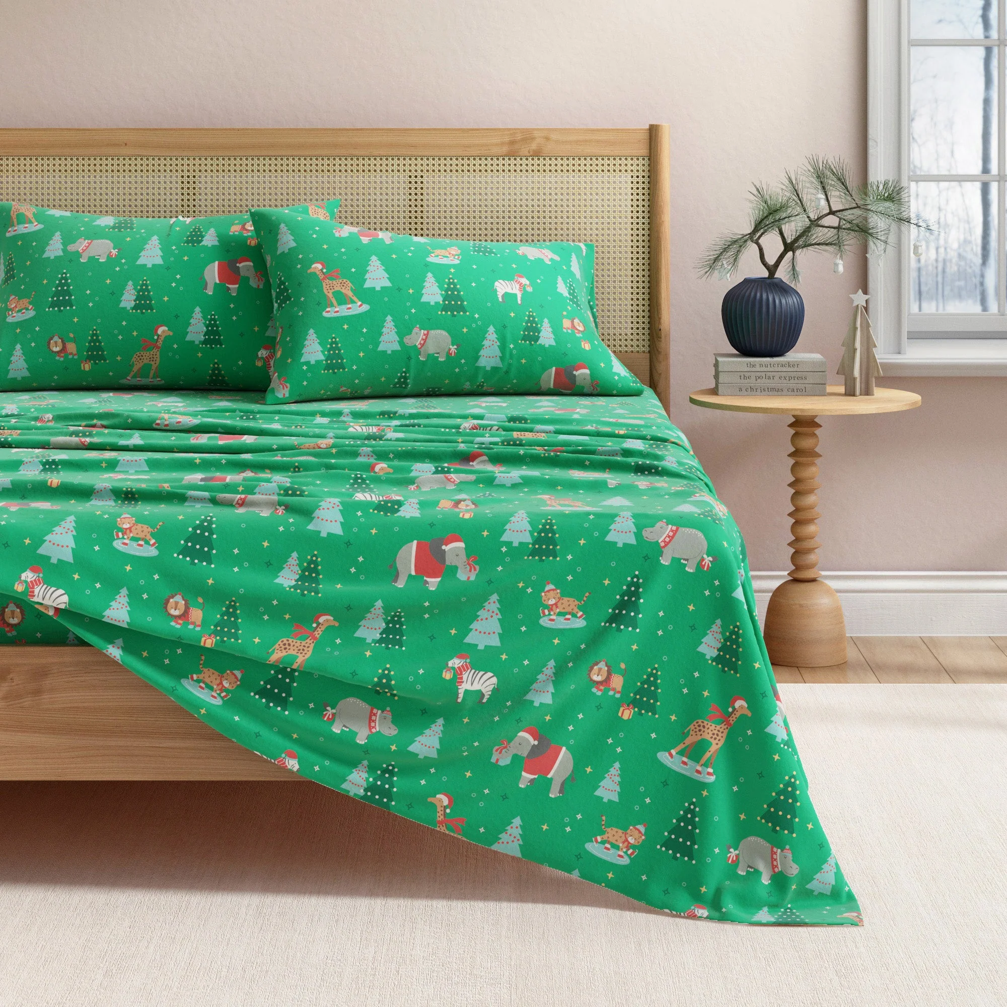 4-Piece Turkish Cotton Christmas Flannel Sheet - Whittaker Collection - Image 52