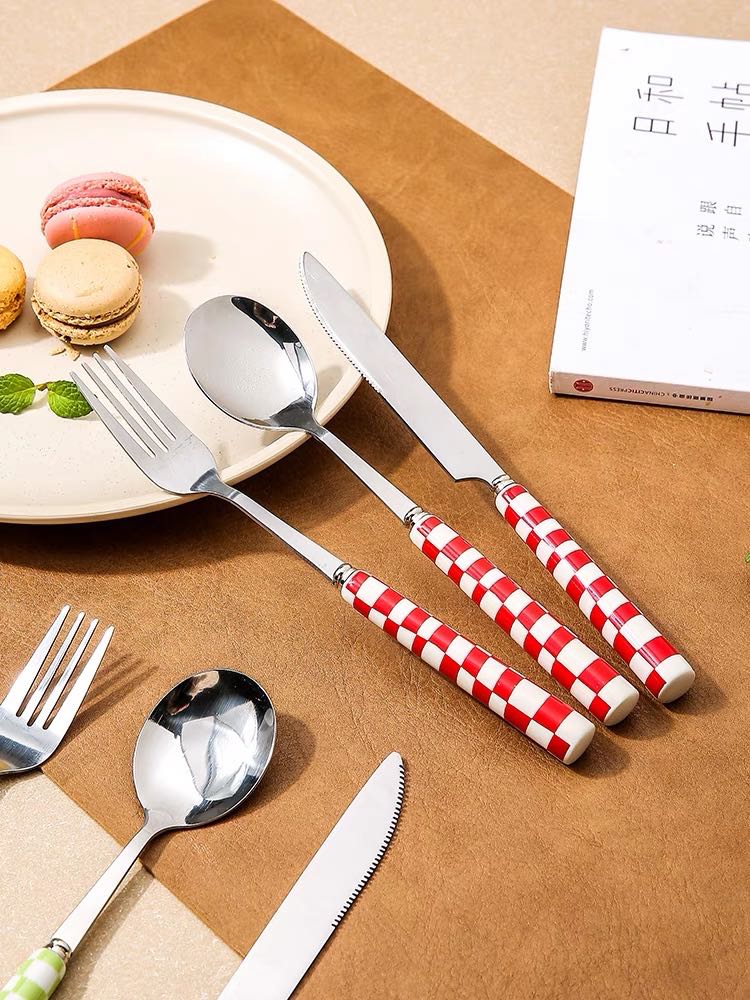 6 Pack Modern Checkered Flatware Sets - Image 8