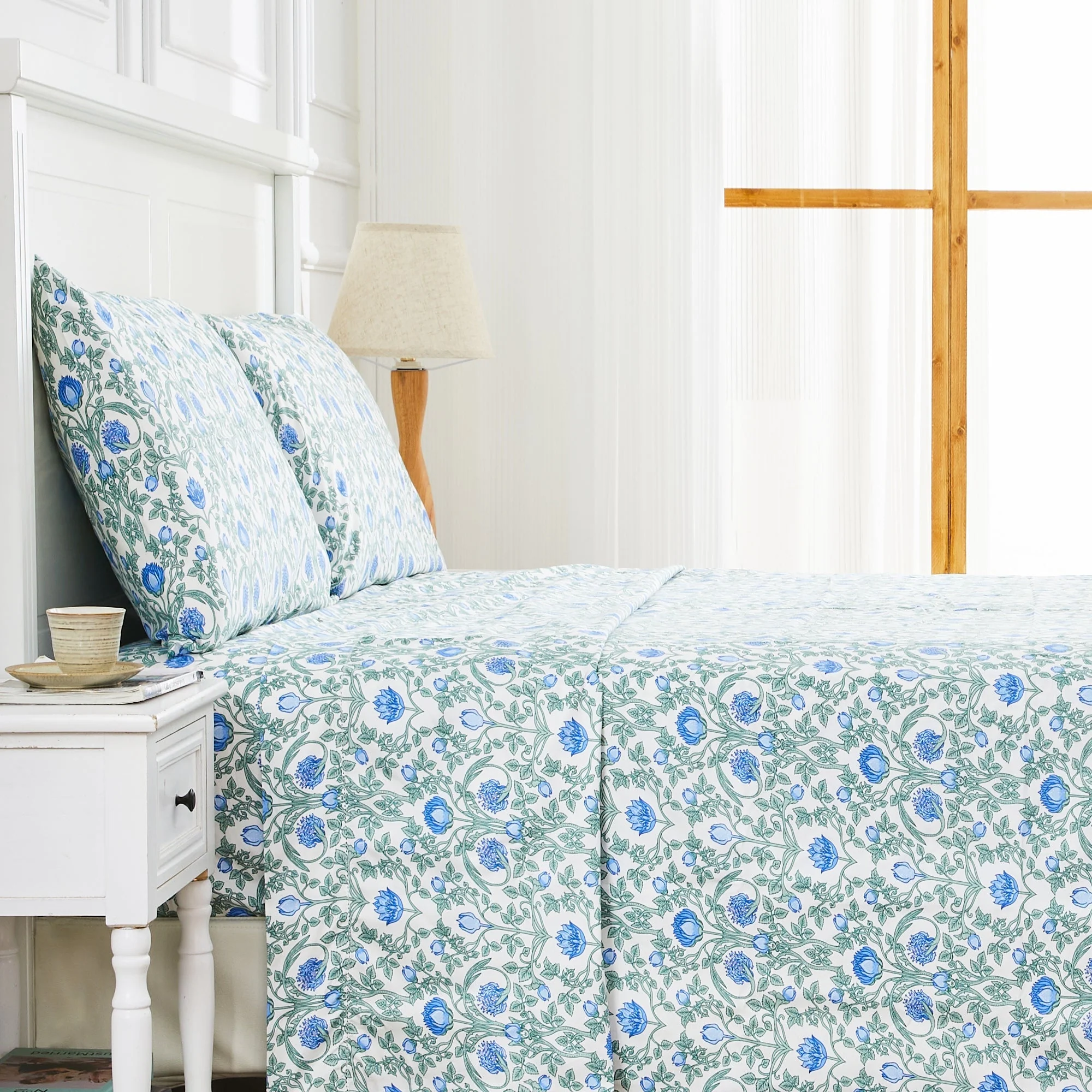 Arts & Crafts Floral Printed Pillowcase Pair - Image 9