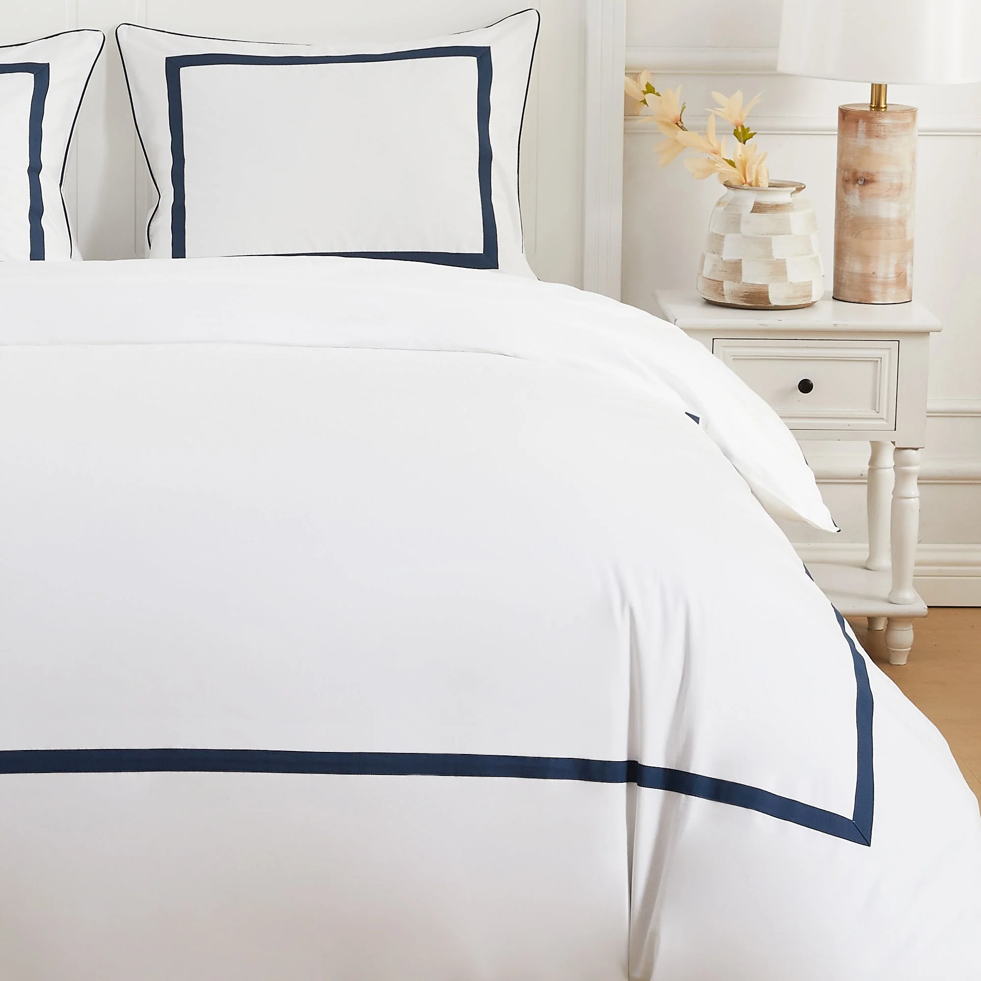 Classic Double Border Percale Cotton Duvet Set - Image 4