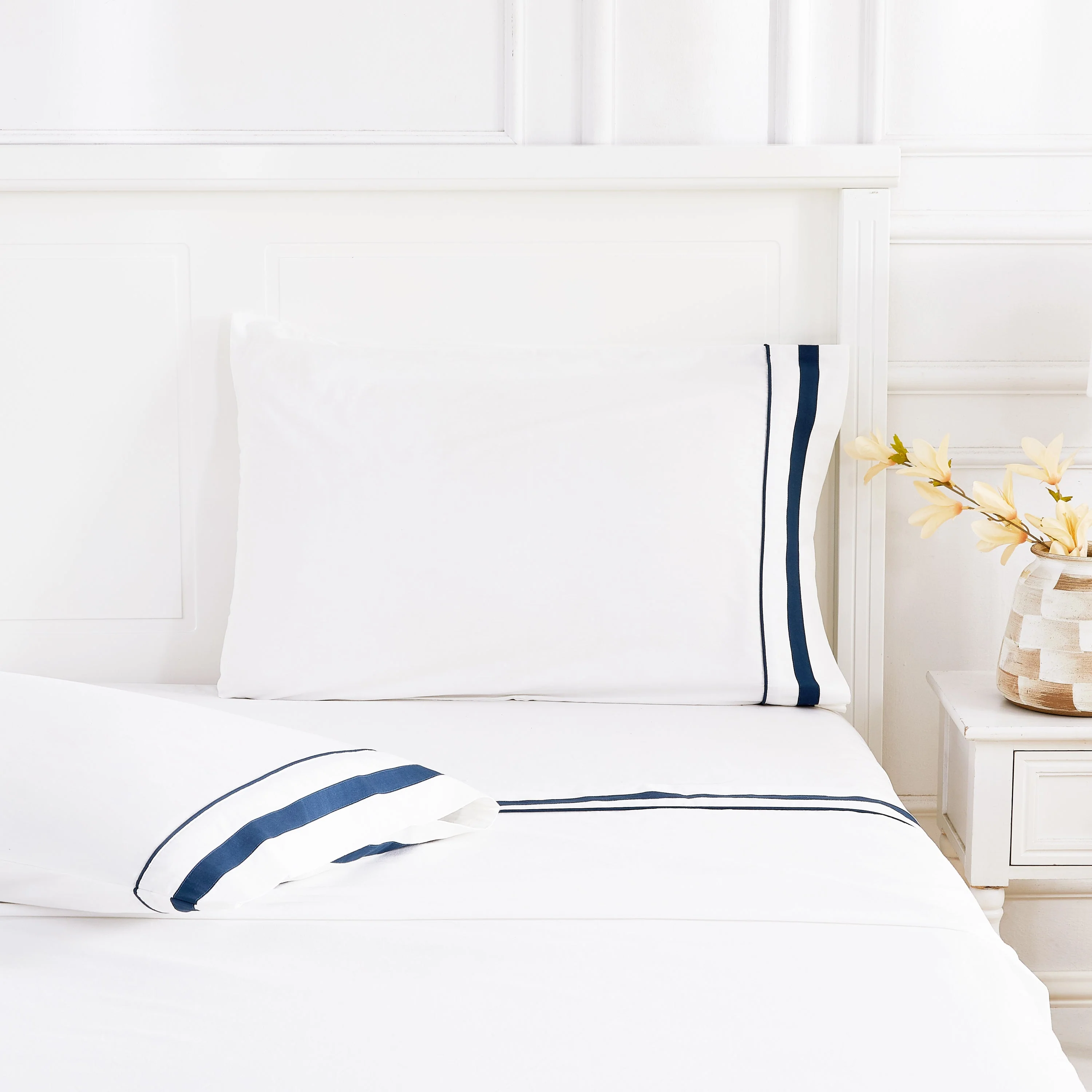 Classic Double Border Percale Cotton Sheet Set - Image 15