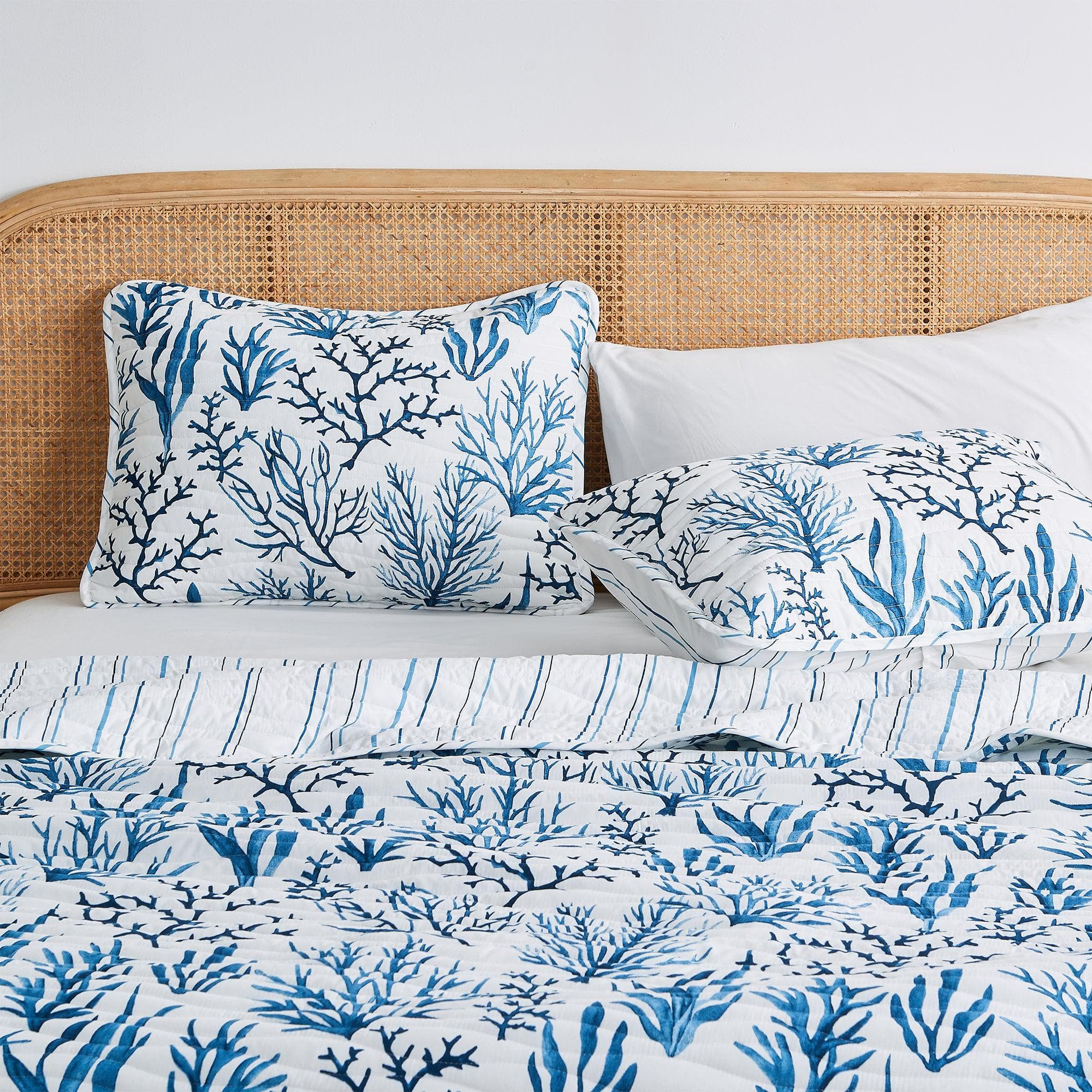 Coastal Navy Coral Quilt Set - Saelia Collection - Image 3