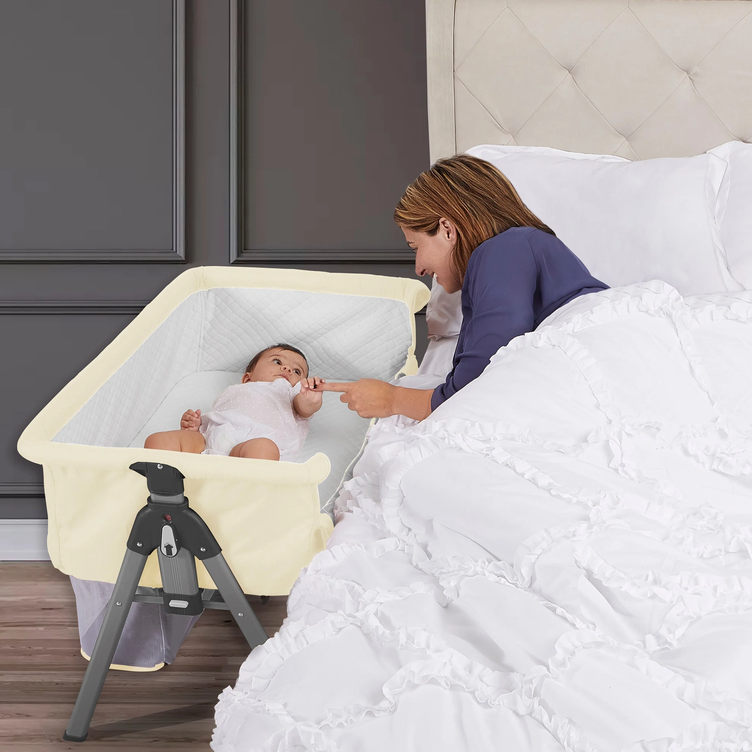 Dream On Me Lotus Bassinet & Bedside Sleeper