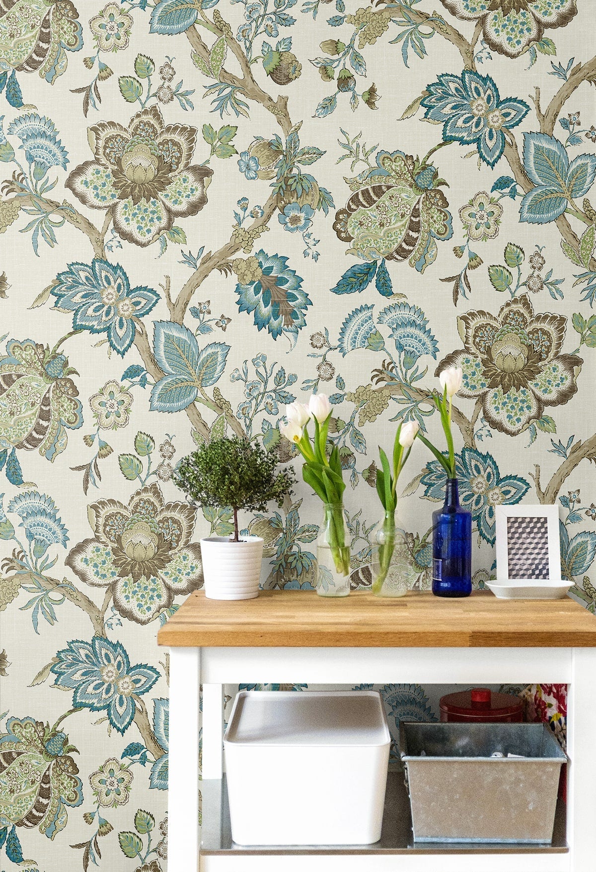French Country Bernadette Jacobean Unpasted Wallpaper - Image 9