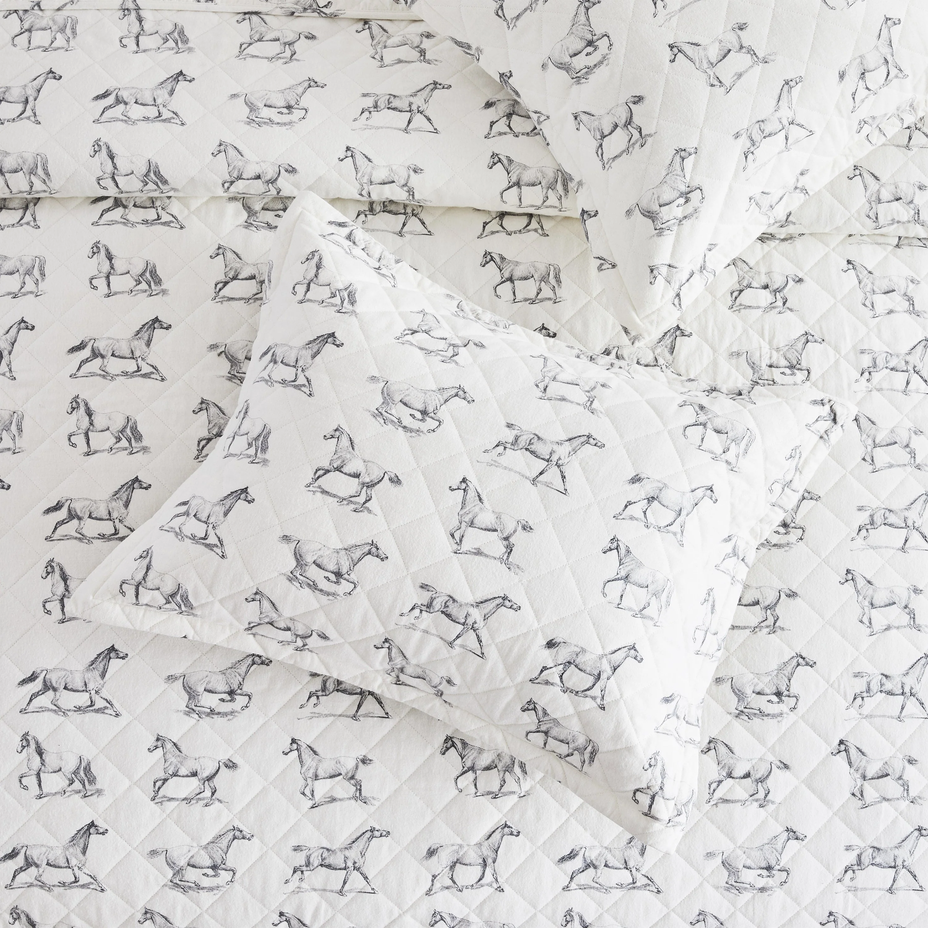 Horses Cotton Flannel Quilt Set - Image 8