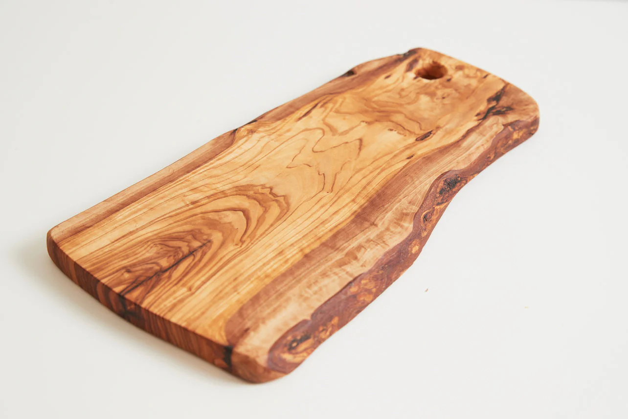 Italian Olivewood Charcuterie Board - with Hole - Image 3