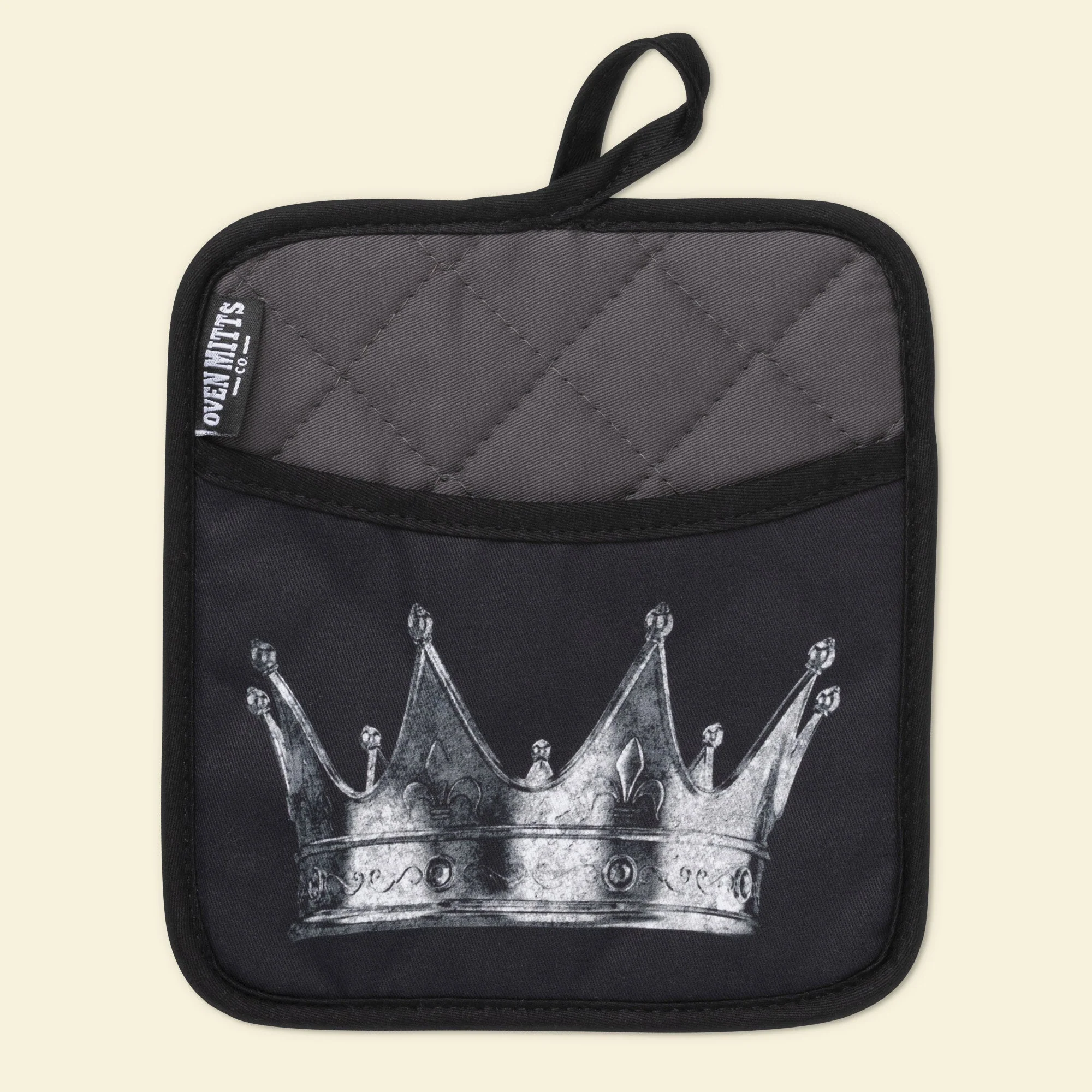 King And Queen Black Skull Oven Mitts And Potholder Set - Image 3