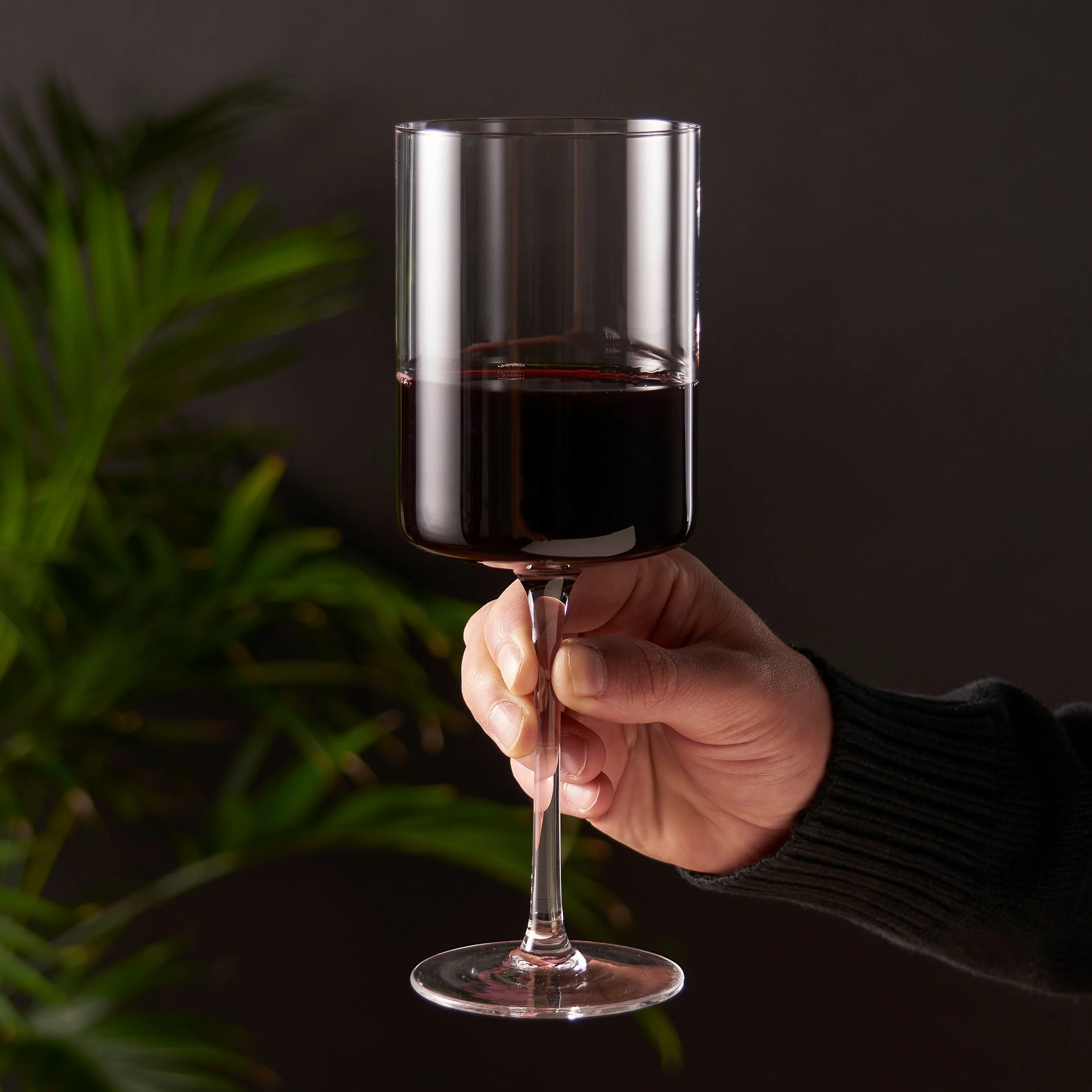 Laurel Crystal Red Wine Glasses Set of 2 - Image 3