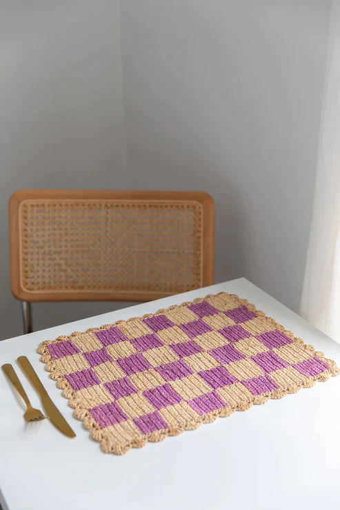 Lavender checked Placemat, Rectangular Raffia Tabletop - Image 2