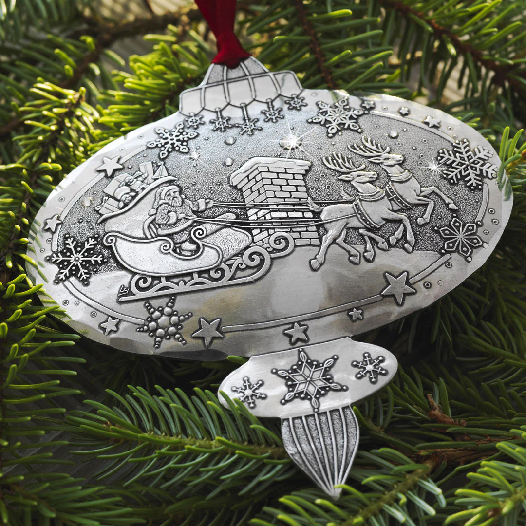 Portraits of Christmas 3-Piece Ornament Set - Image 5