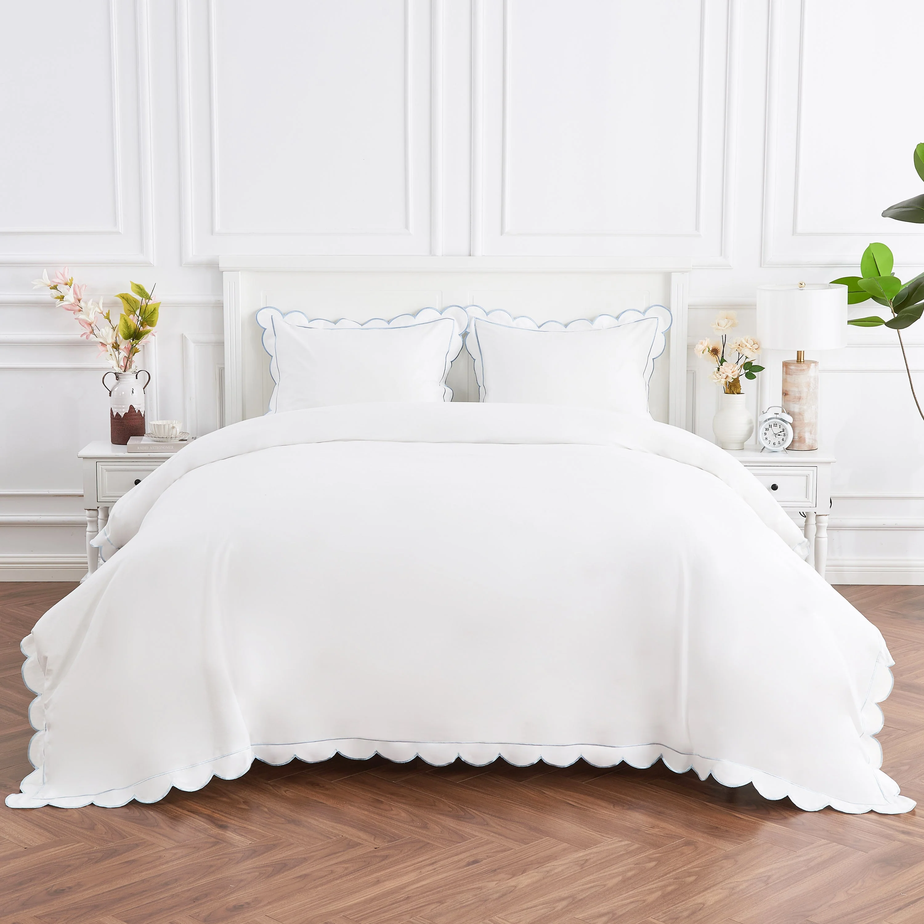 Scallop Frame Embroidered Cotton Percale Duvet Set - Image 13