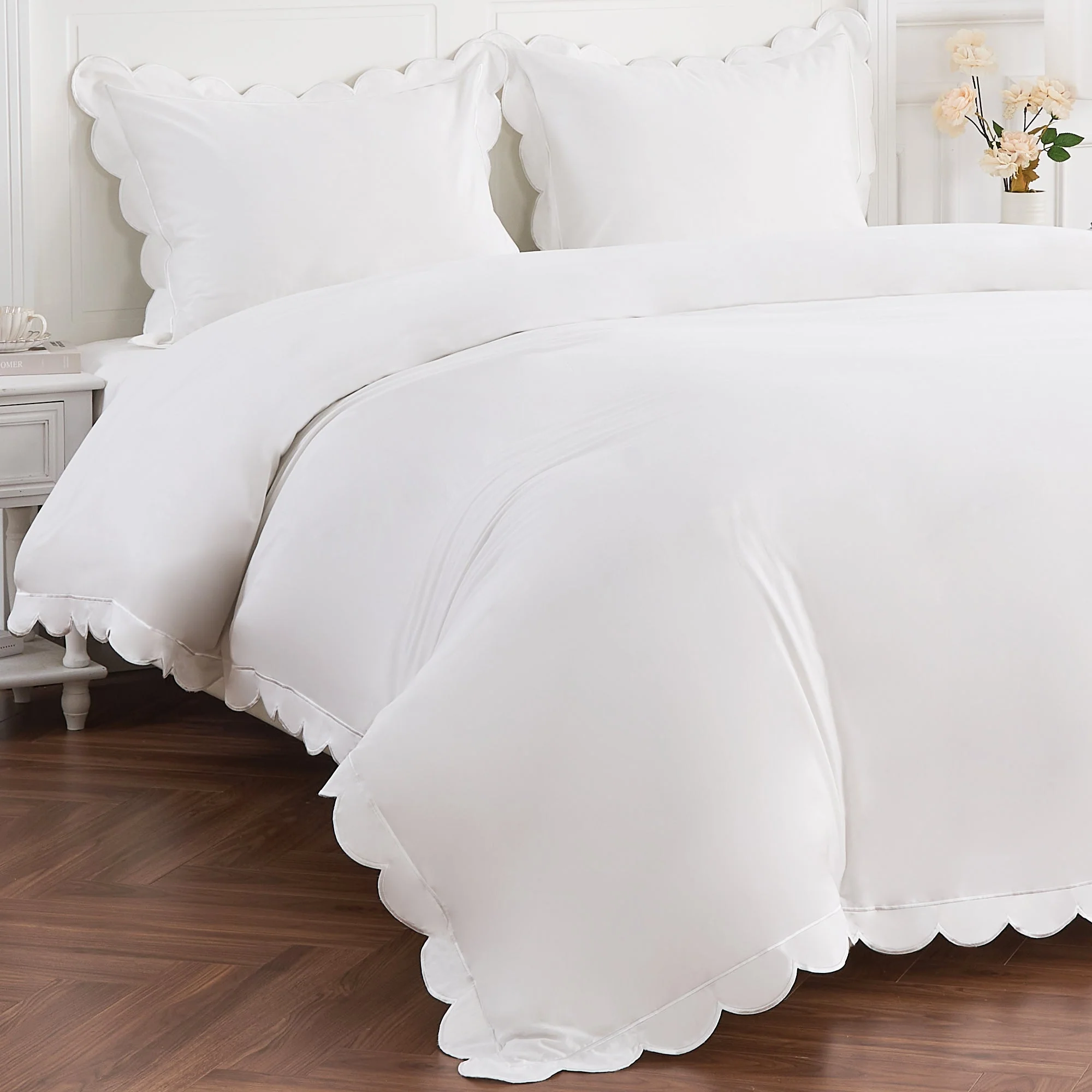 Scallop Frame Embroidered Cotton Percale Duvet Set - Image 8