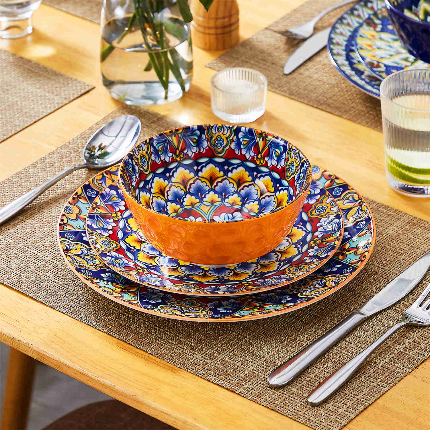 Simi 18 Piece Dinnerware Set - Image 13
