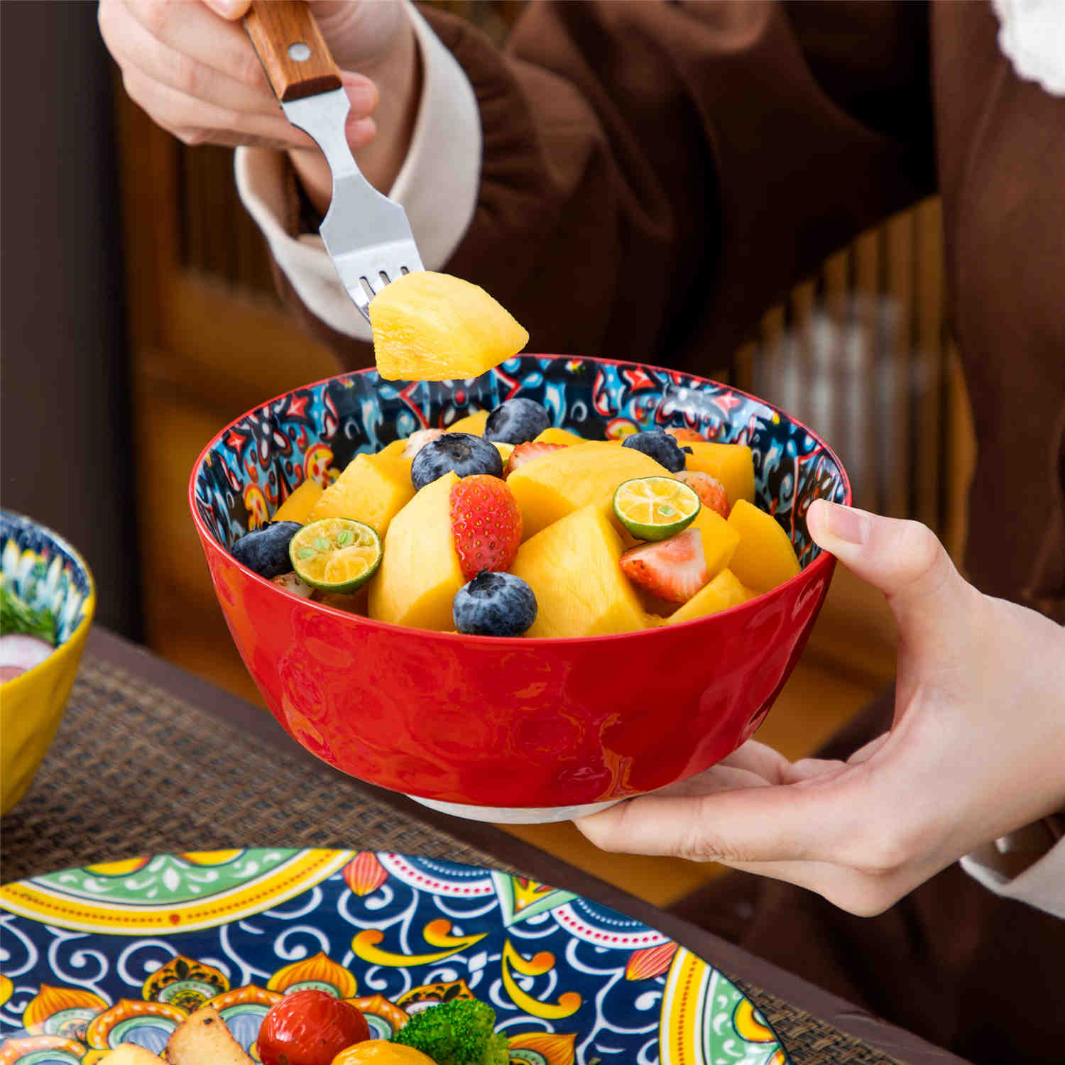 Simi 18 Piece Dinnerware Set - Image 21