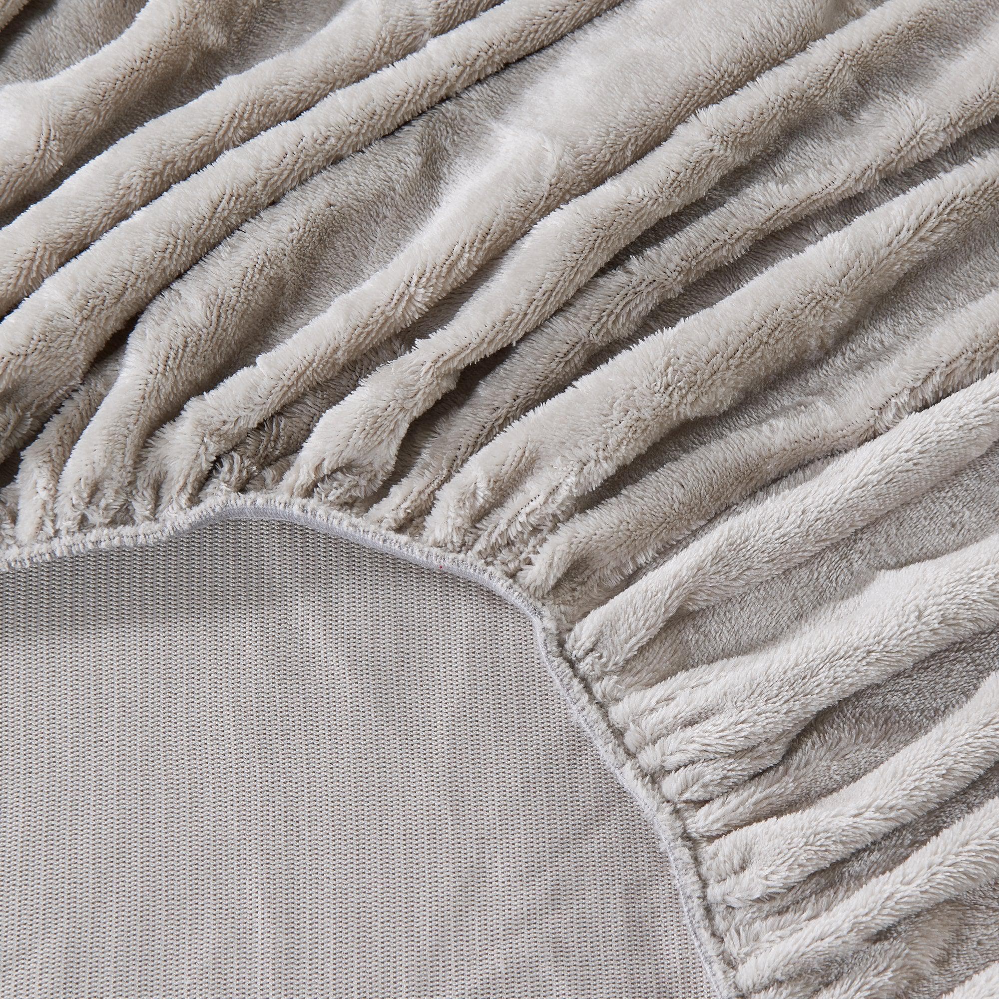 Solid Plush Fitted Sheet - Velvet Luxe Collection - Image 8