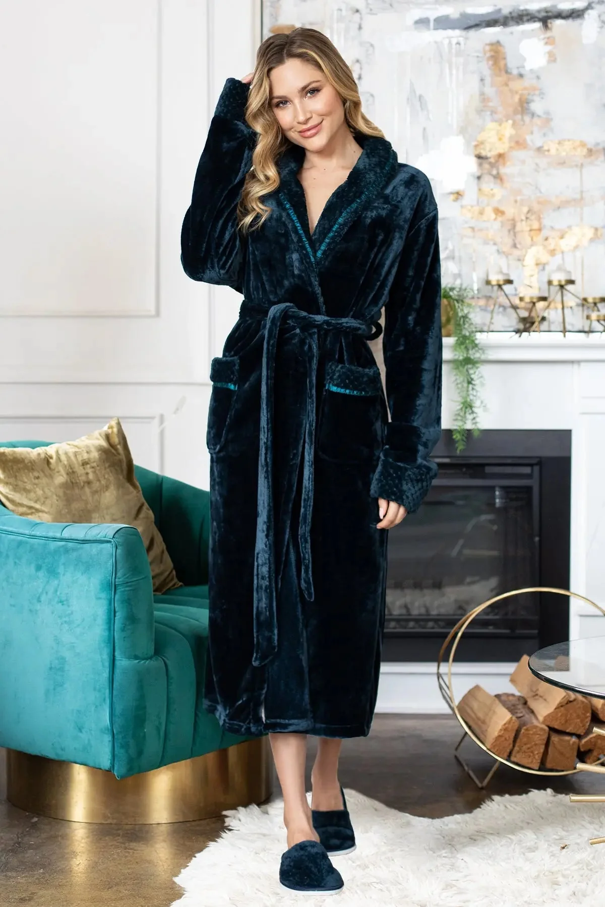 Women's Ultra Soft Plush Bathrobe - Image 6